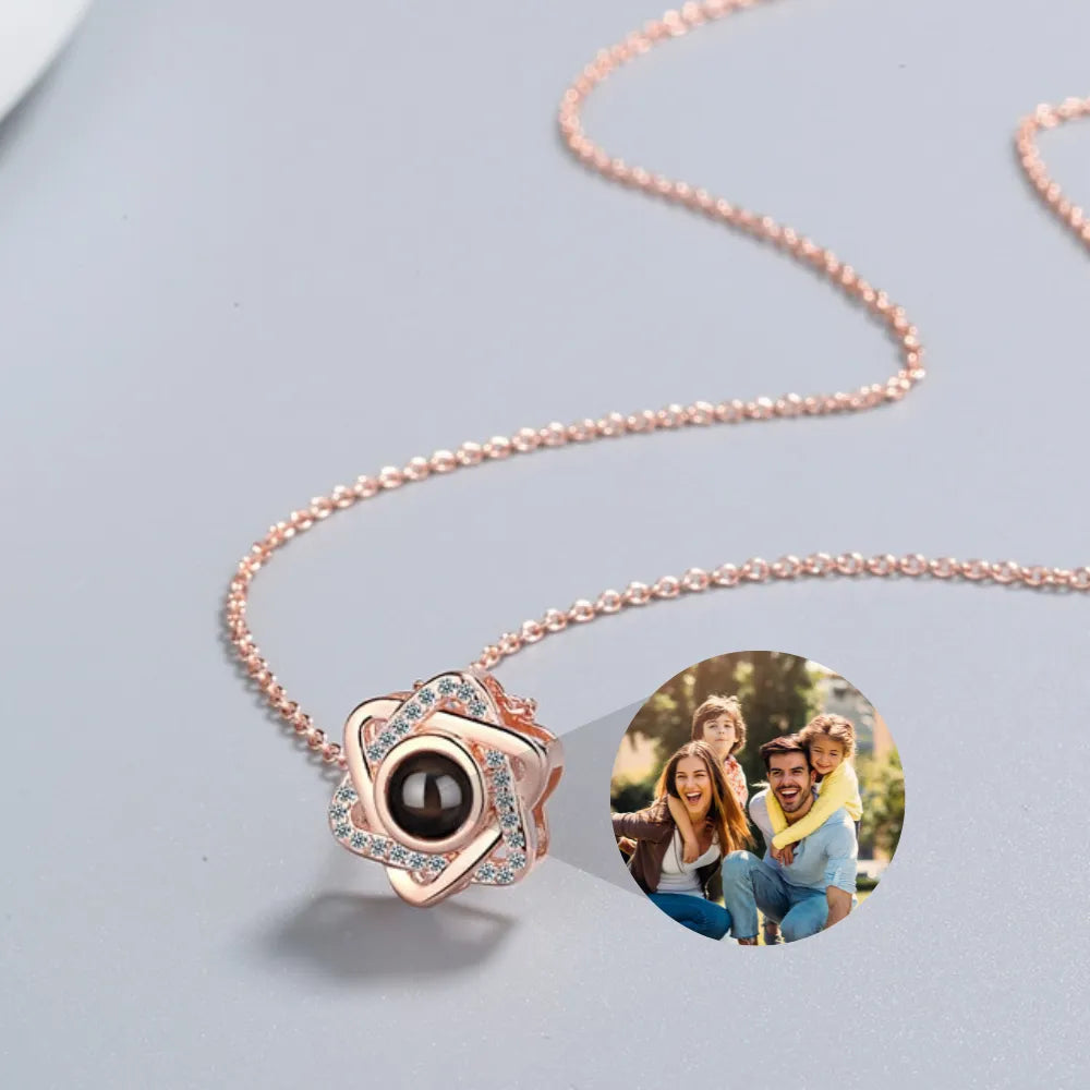 Collier Projection Photo - Or rosé