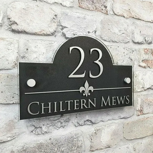 Plaque Personnalisée Maison - Blanc et Gris / 25x15cm