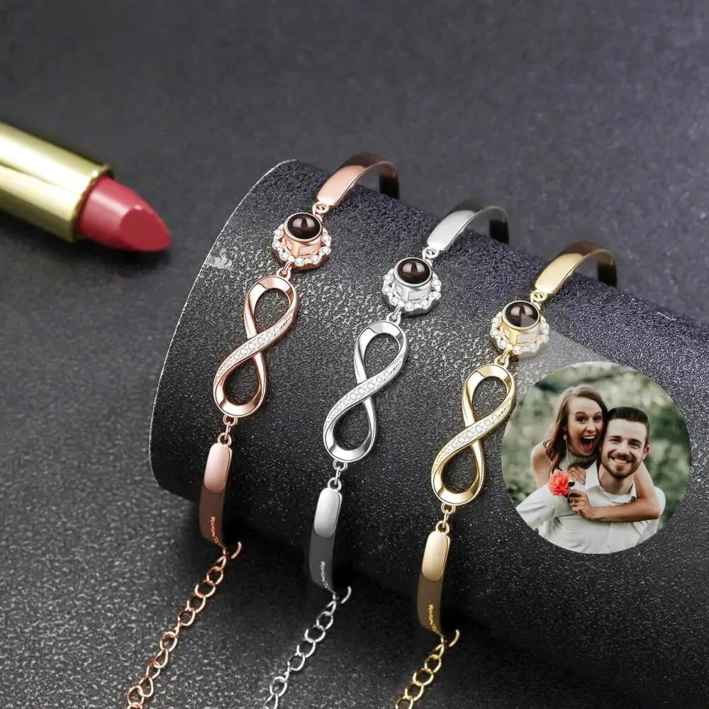 Bracelet Femme Basket-ball En Acier Doré Avec Cristaux - Symbole Infini Et Ballon, Style Sportif Et élégant